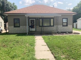 311 Old Manor Rd, Ellinwood, KS 67526