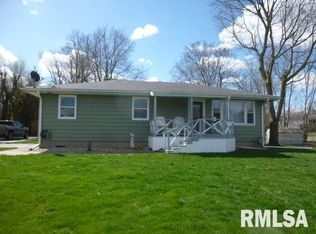 1483 W Walnut St, Jacksonville, IL 62650