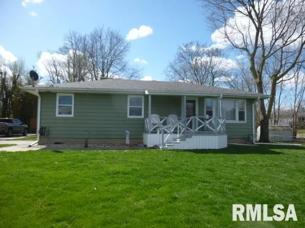 1483 W Walnut St, Jacksonville, IL 62650