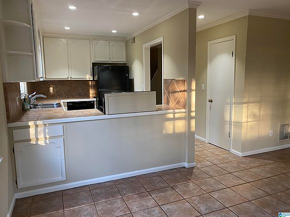2nd image of 1853 Valgreen Ln #D6