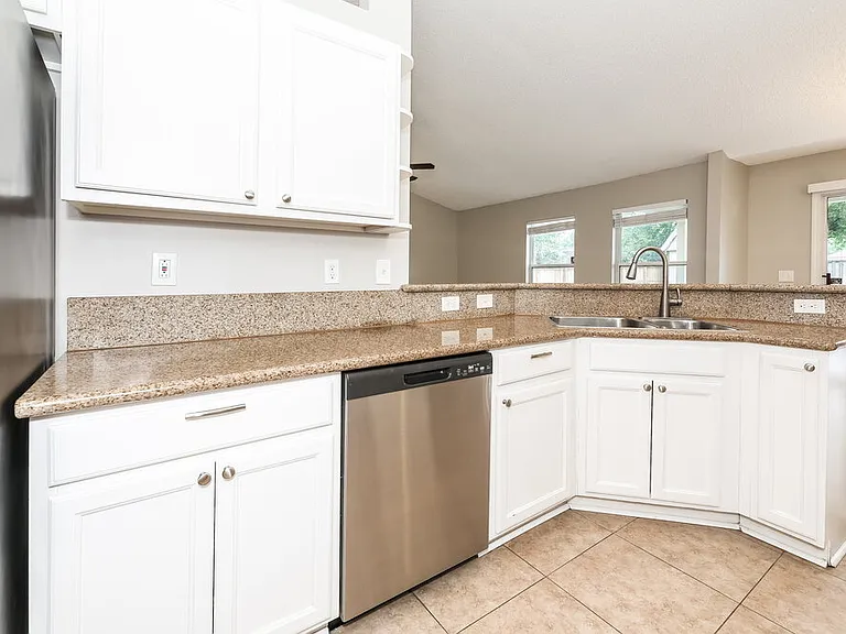 1266 Summit Oaks Dr E — Photo 8