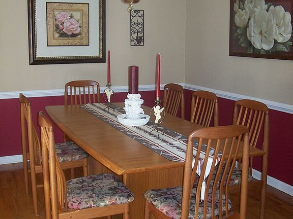 Dining room-13'x10'
