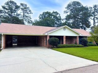 1015 Prairie Ln, McComb, MS 39648