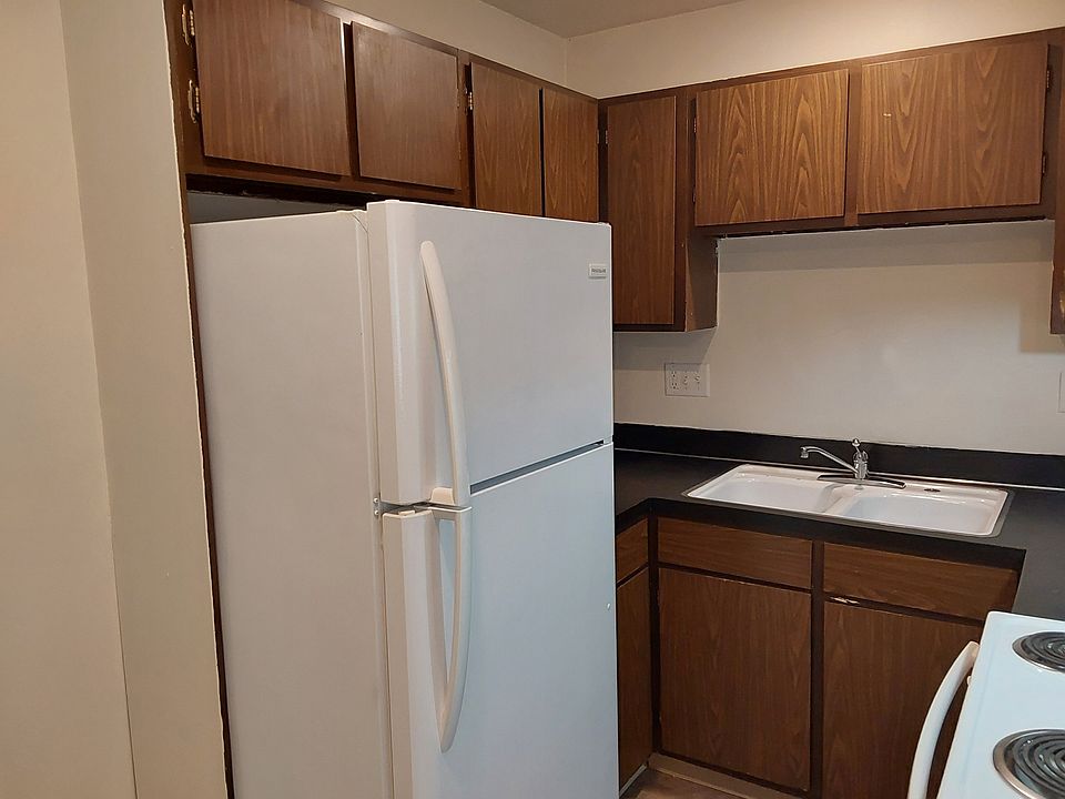 1st image of 2025 4th Ave #14058812