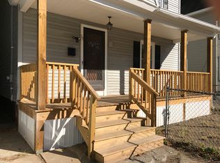 35 Middlesex St, Springfield, MA 01109