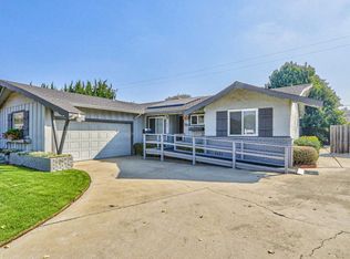 17 Fairfax Cir, Salinas, CA 93901
