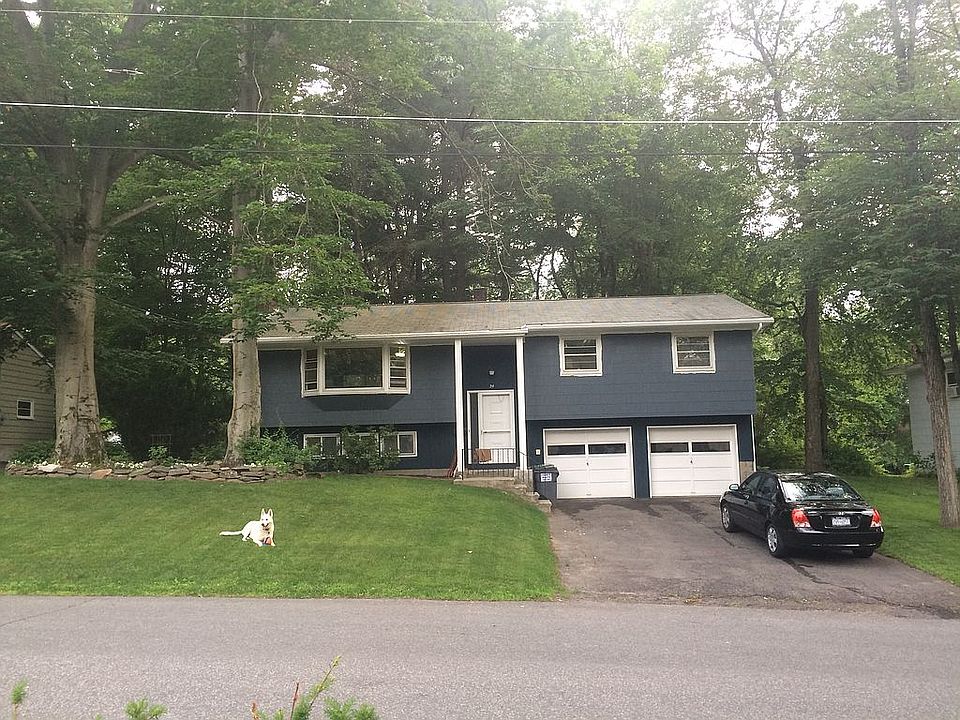 1st image of 34 Blue Hills Dr
