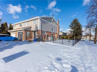 2966 Salerno Cres, Mississauga, ON L5N1T4