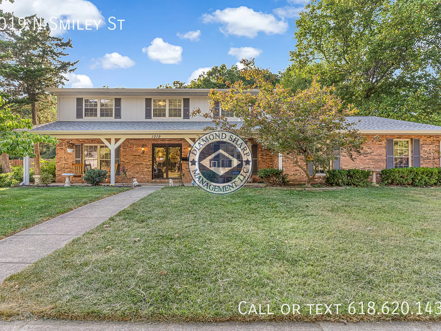 4 bed, 2.5 bath, 2492 sqft, $3,000 — Photo 1