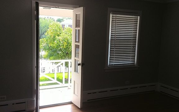 4th image of 222 Asbury Ave