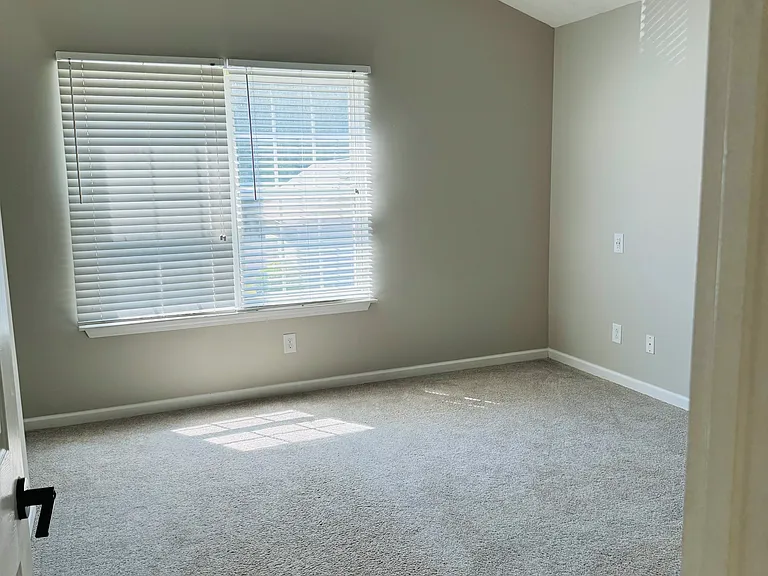 208 Oak Grove Way — Photo 40