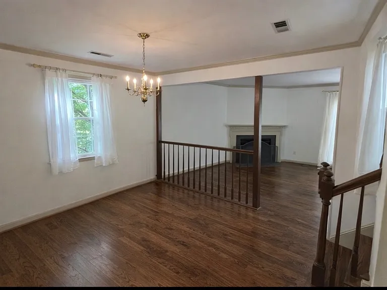 1000 Huntwood Ln — Photo 10
