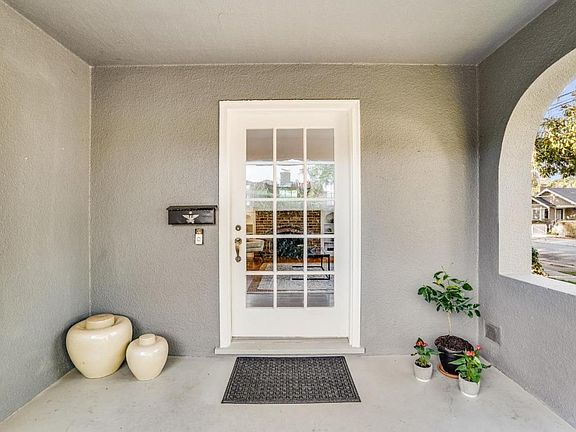 2nd image of 1235 Paloma Ave