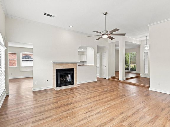 4th image of 2126 Greenstone Trl