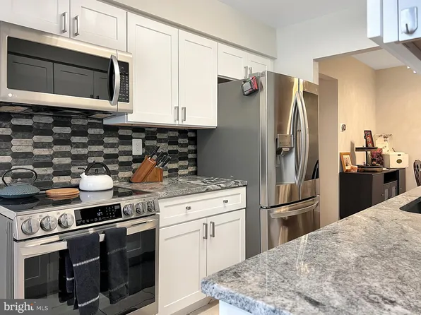 18054 Rolling Meadow Way #259, Olney, MD 20832