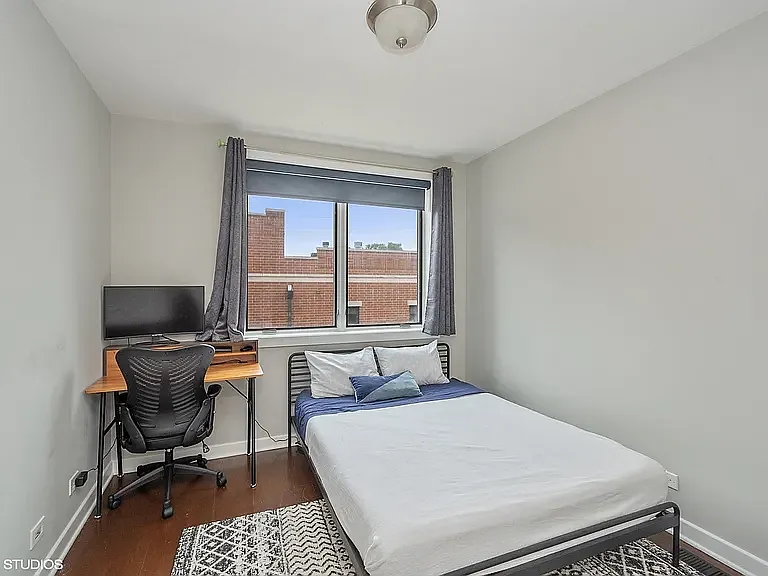 2305 W Wabansia Ave #3 — Photo 11