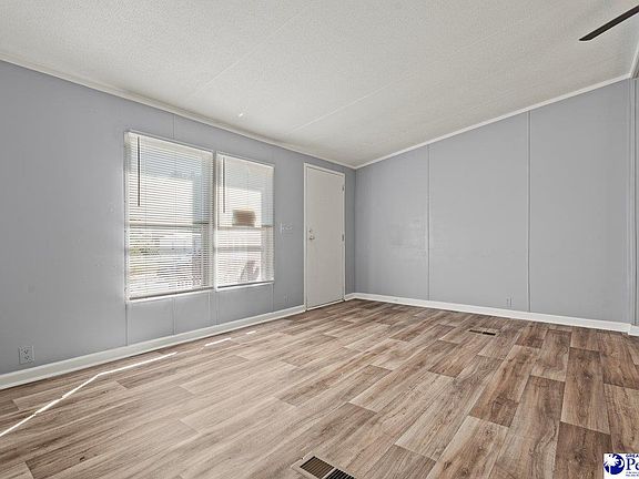 5th image of 2901 Park Pl