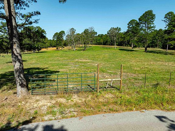 3rd image of Cold Creek Ln