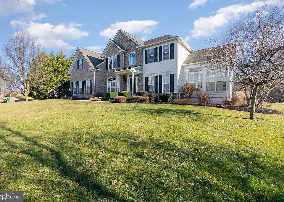1st image of 109 Brunswick Ln