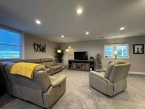 101 Connie Dr — Photo 12