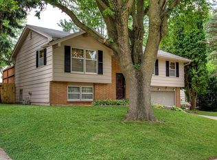 6712 Holcomb Ave, Urbandale, IA 50322
