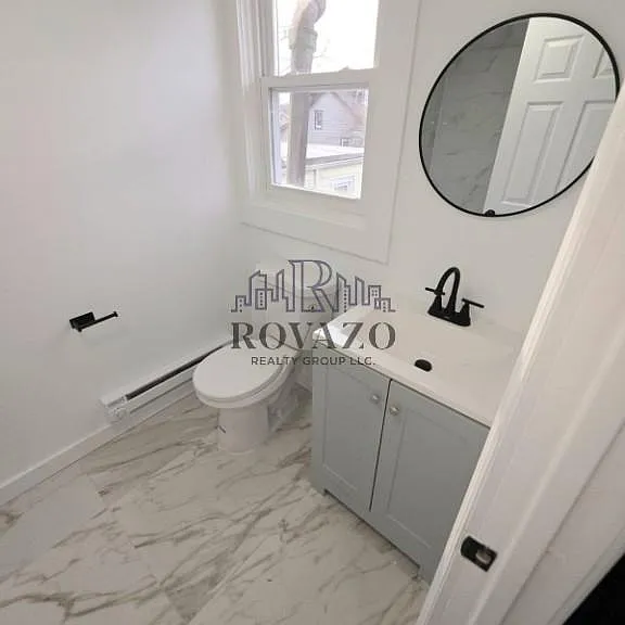 144-145 Vermont Ave #3 — Photo 3
