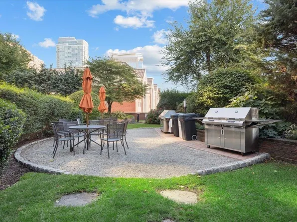 1 2nd Street image 35 of 38