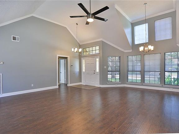 4th image of 4148 Endicott Dr