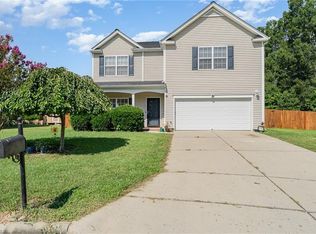 7 Oakville Ct, Mc Leansville, NC 27301