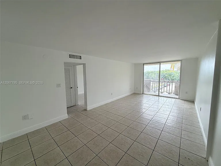 1800 Sans Souci Blvd #426 — Photo 5