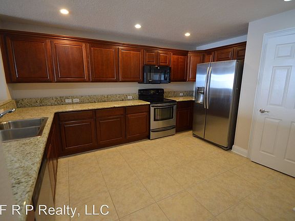 3rd image of 225 W Seminole Blvd APT 207