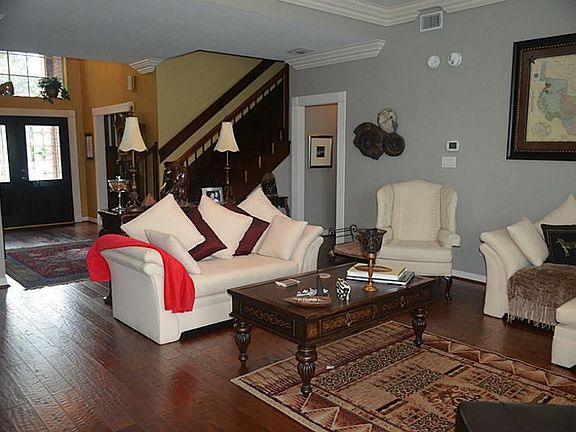 2nd image of 21403 Lochmere Ln