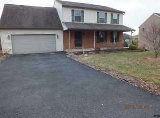 605 Carrie Dr, Dallastown, PA 17313