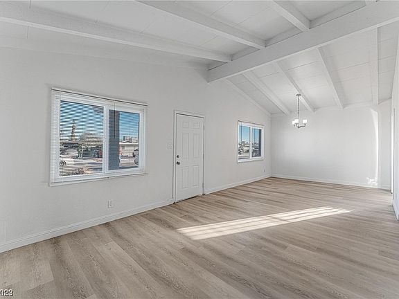 4th image of 2020 Bonita Ave