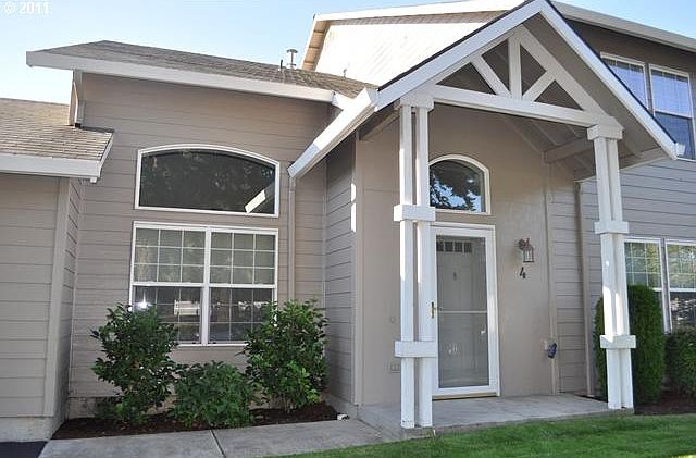 1st image of 17200 SE 26th Dr Unit 4
