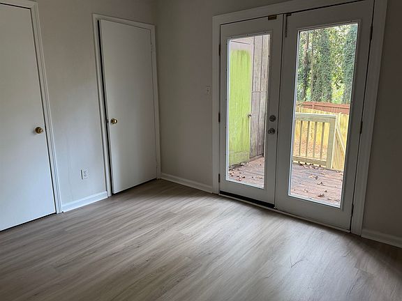 2nd image of 203 Parkbrook Cir #203