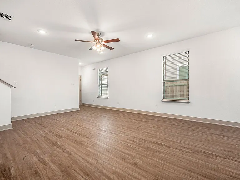 7518 Gramercy Way #102 — Photo 5