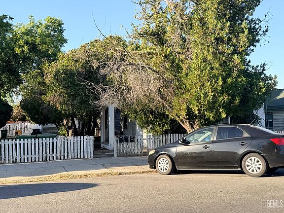 2nd image of 614 San Emidio St