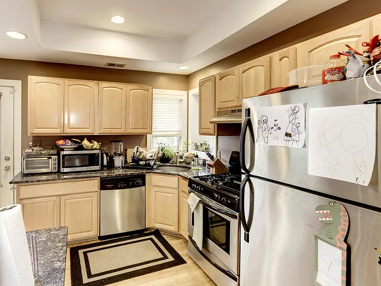 726 Quincy St NW #A — Photo 4