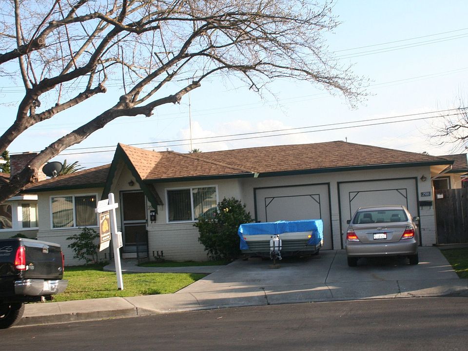 1st image of 2586 Robinson Ave