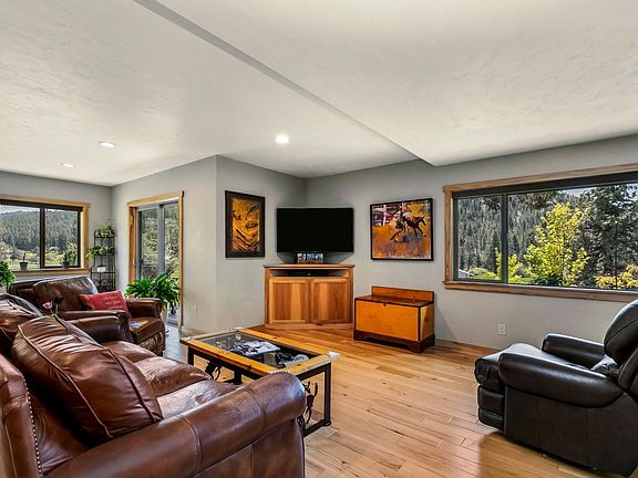 5th image of 5055 NE McKay Creek Rd