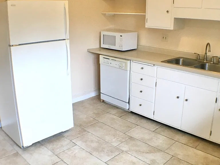 422 Rushmore Ln #1 — Photo 7