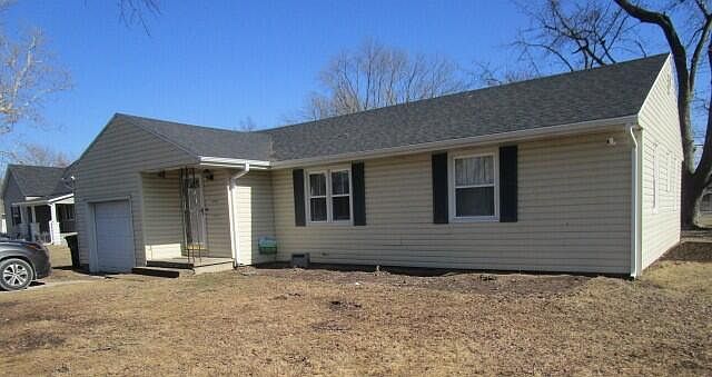 1st image of 806 S Allen St