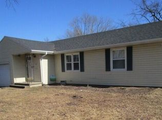 806 S Allen St, Centralia, MO 65240