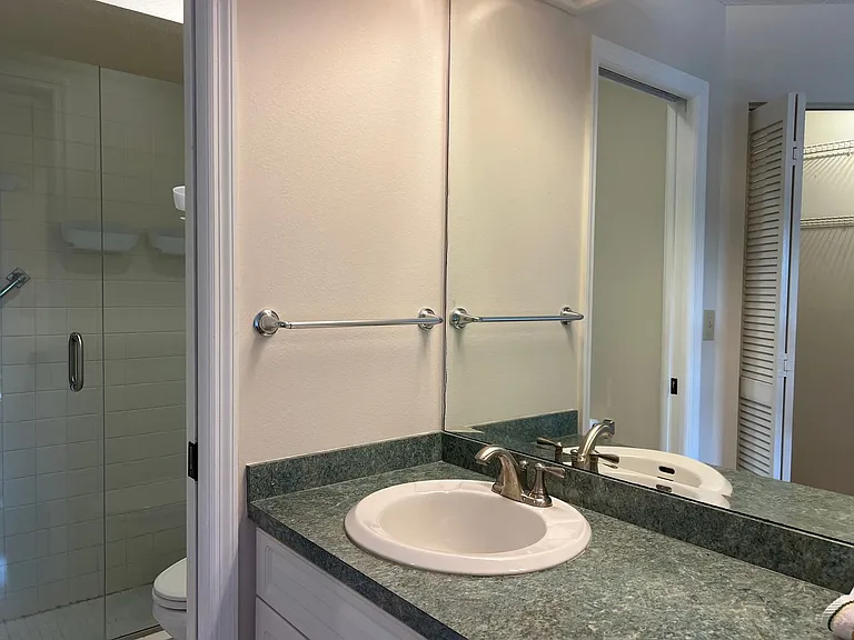 3018 Sail Pointe Cir #4-B — Photo 35