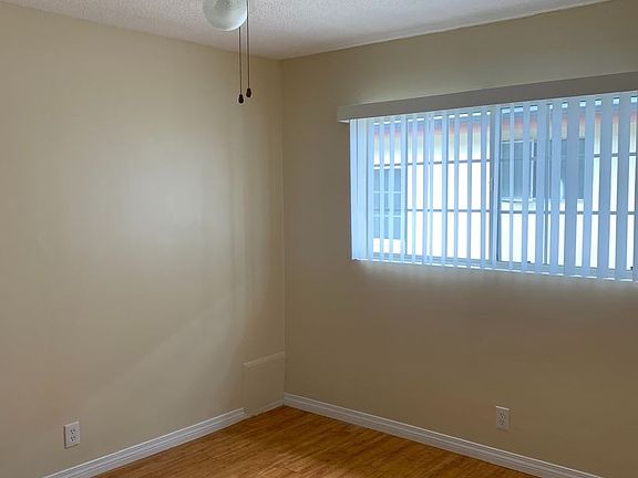 4th image of 3855 Potomac Ave APT 4