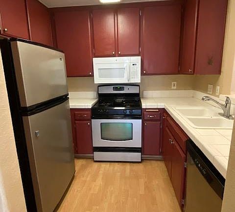 4th image of 505 Lands End Way Unit 164