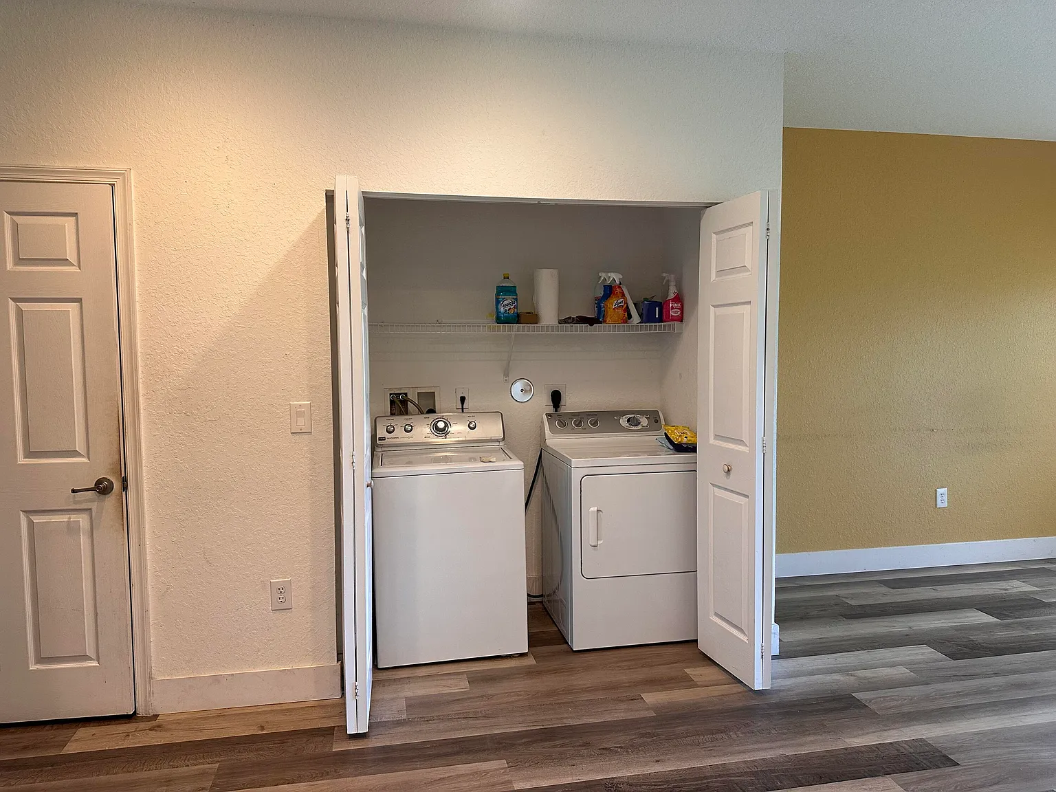 3 bed, 2.5 bath, 1504 sqft, $2,800 — Photo 4