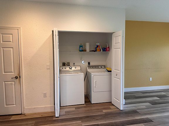4th image of 3016 NW 30th Ave