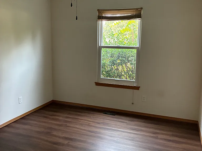 1307 Wildflower Dr — Photo 4